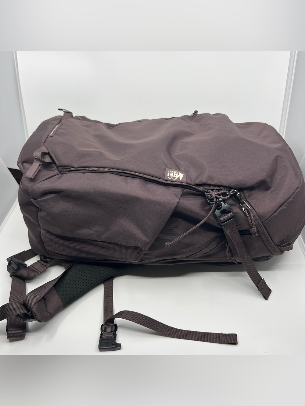 New NWT REI Raisin purple multi compartment Ruckpack 30 Backpack travel bag - Picture 6 of 16